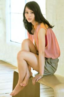 Maki Horikita feet photo 8