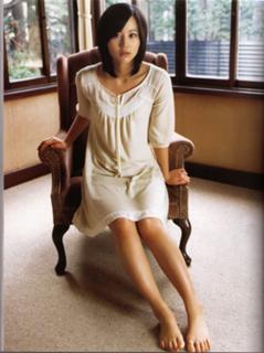 Maki Horikita feet photo 18