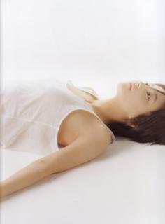 Maki Horikita feet photo 17