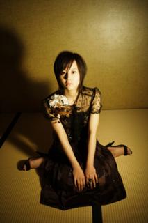 Maki Horikita feet photo 2