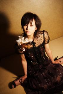 Maki Horikita feet photo 1
