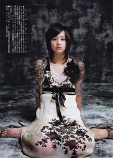 Maki Horikita feet photo 10