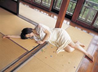 Maki Horikita feet photo 18