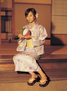 Maki Horikita feet photo 16