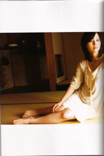 Maki Horikita feet photo 3
