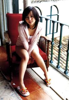 Maki Horikita feet photo 2