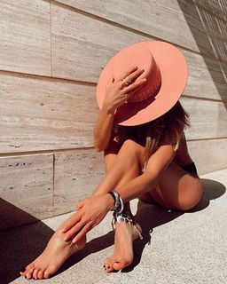 Makoke feet photo 11