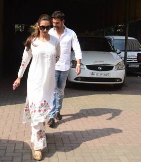 Malaika Arora feet photo thumbnail