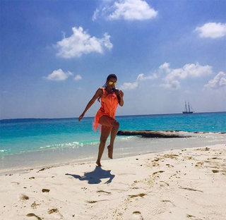 Malaika Arora feet photo thumbnail