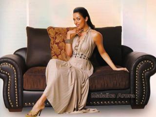 Malaika Arora feet photo thumbnail