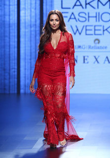 Malaika Arora feet photo thumbnail