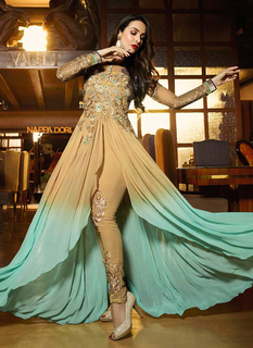 Malaika Arora feet photo thumbnail
