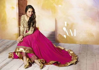Malaika Arora feet photo thumbnail