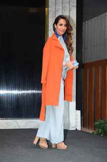 Malaika Arora feet photo thumbnail