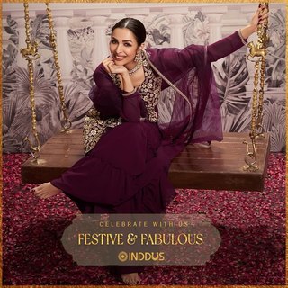 Malaika Arora feet photo thumbnail