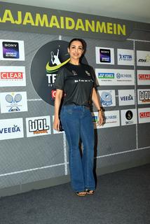 Malaika Arora feet photo thumbnail