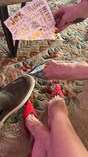 Malaika Arora feet photo thumbnail