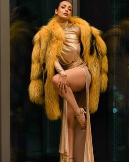 Malaika Arora feet photo thumbnail