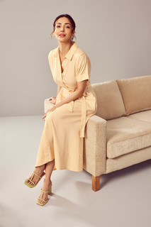 Malaika Arora feet photo thumbnail