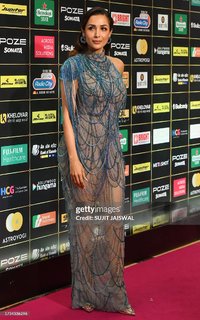 Malaika Arora feet photo thumbnail