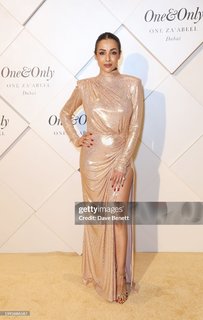 Malaika Arora feet photo thumbnail