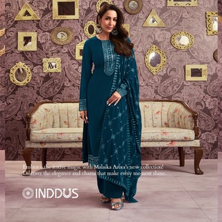 Malaika Arora feet photo thumbnail