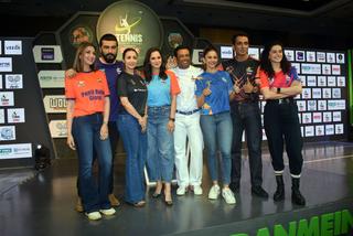 Malaika Arora feet photo thumbnail