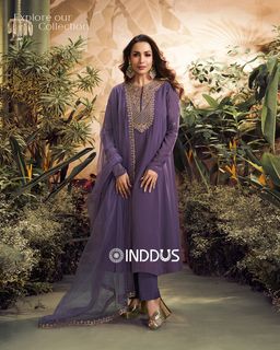 Malaika Arora feet photo thumbnail