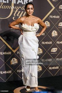 Malaika Arora feet photo thumbnail