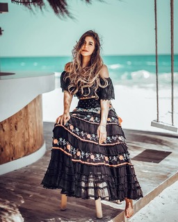 Malak Koura feet photo thumbnail