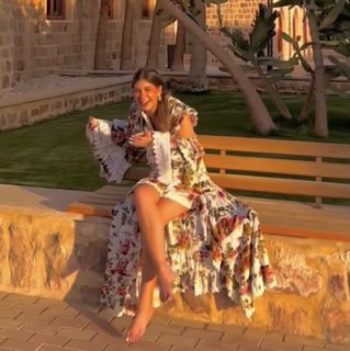 Malak Koura feet photo thumbnail