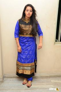 Malavika Menon feet photo 6