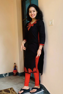 Malavika Menon feet photo 19