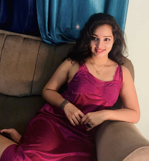 Malavika Menon feet photo 6