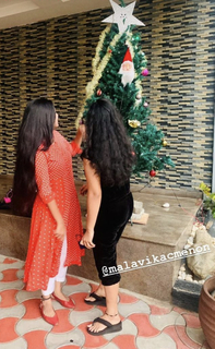 Malavika Menon feet photo 5
