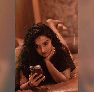 Malavika Menon feet photo 19
