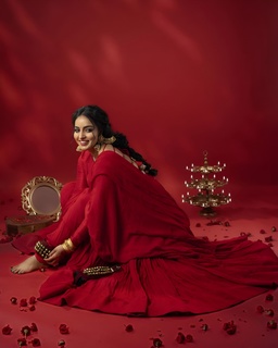 Malavika Menon feet photo 18