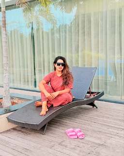 Malavika Menon feet photo 15