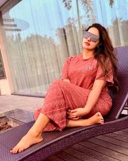 Malavika Menon feet photo 11