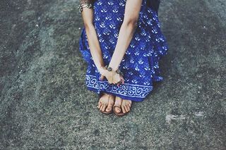 Malavika Mohanan feet photo thumbnail