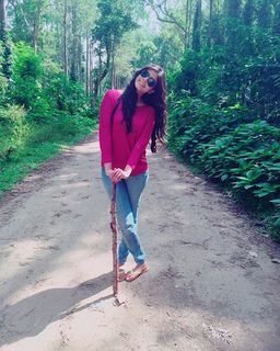 Malavika Mohanan feet photo thumbnail