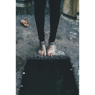 Malavika Mohanan feet photo thumbnail