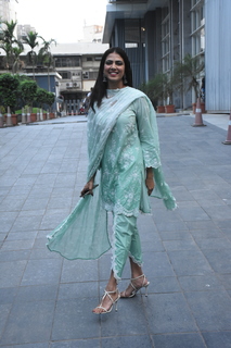 Malavika Mohanan feet photo thumbnail