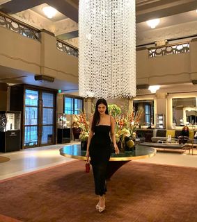 Malavika Mohanan feet photo thumbnail