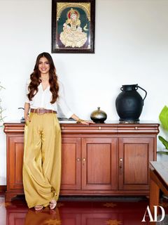 Malavika Mohanan feet photo thumbnail