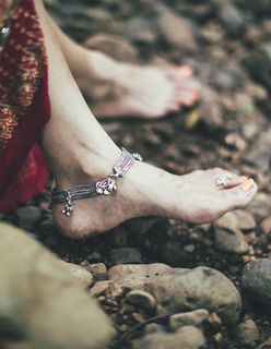 Malavika Mohanan feet photo 9