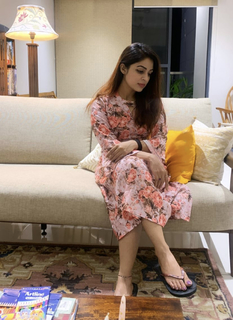 Malavika Wales feet photo 16