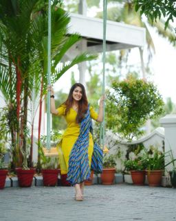 Malavika Wales feet photo 20