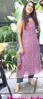 Malavika Wales feet photo 4
