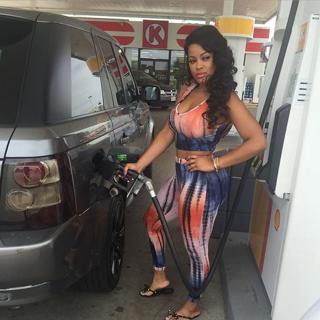 Malaysia Pargo feet photo 5